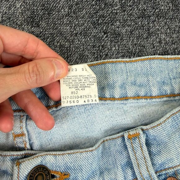 Vtg 90's Levi's 560 Light Blue Denim Jeans Baggy Men's 36X36(35X34.5) USA - Picture 5 of 13